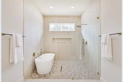 208 Pony Trail, Angleton, TX 77515 - Photo 35