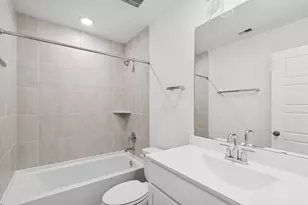 1221 Sacred Light Ln, La Marque, TX 77568 - Photo 23