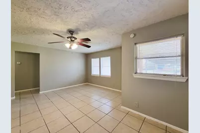 10117 Dulcimer Street, Houston, TX 77051 - Photo 7