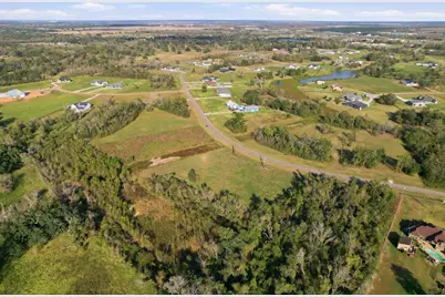 22810 Pittman Drive, Angleton, TX 77515 - Photo 7