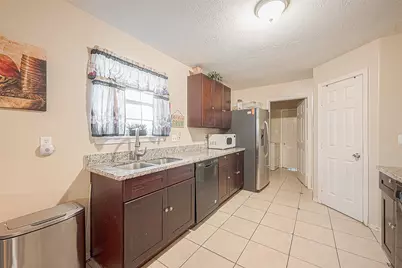 944 Dewalt Street, Houston, TX 77088 - Photo 9