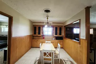 1702 Ivie Lee St, Baytown, TX 77520 - Photo 5