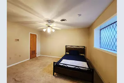 1702 Ivie Lee Street, Baytown, TX 77520 - Photo 15