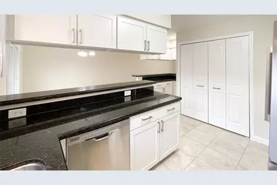 14641 Perthshire Road, Houston, TX 77079 - Photo 21