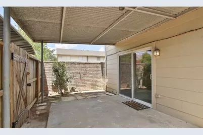 14641 Perthshire Road, Houston, TX 77079 - Photo 27
