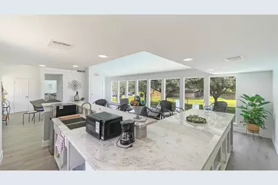 14641 Perthshire Road, Houston, TX 77079 - Photo 49