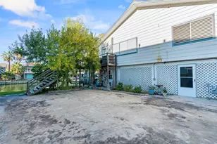 775 Marlin St, Bayou Vista, TX 77563 - Photo 7