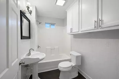 8226 Harding Street, Houston, TX 77012 - Photo 9