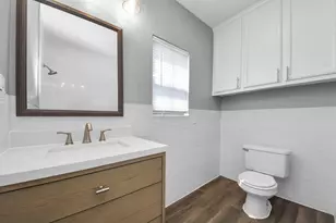 8226 Harding St, Houston, TX 77012 - Photo 17