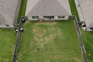 927 Petunia Falls Ln, Rosharon, TX 77583 - Photo 25