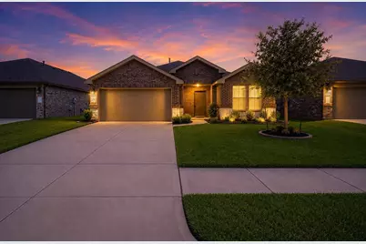927 Petunia Falls Lane, Rosharon, TX 77583 - Photo 1