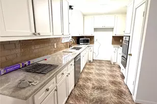 10618 Wolbrook St, Houston, TX 77016 - Photo 7