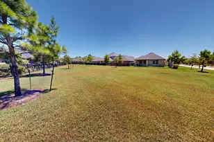 9208 Inland Leather Ln, Conroe, TX 77385 - Photo 41