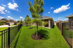 9208 Inland Leather Ln, Conroe, TX 77385 - Photo 47