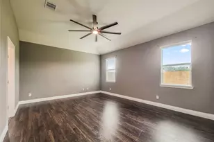 4626 Legends Bay Dr, Baytown, TX 77523 - Photo 7