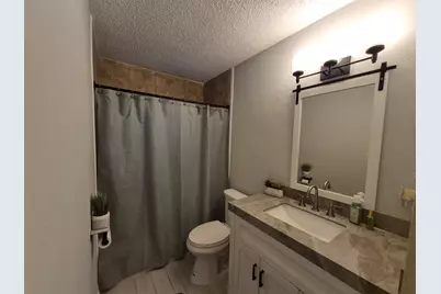 10911 Sageyork Dr, South Houston, TX 77089 - Photo 17