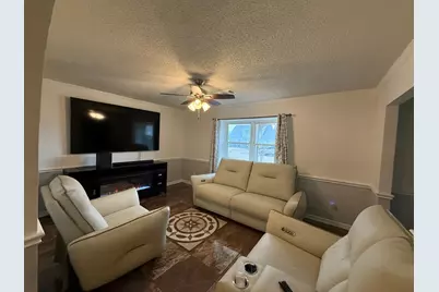 10911 Sageyork Dr, South Houston, TX 77089 - Photo 3