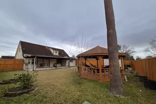 10911 Sageyork Dr, South Houston, TX 77089 - Photo 21