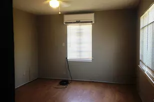 5342 Leeland St, Houston, TX 77023 - Photo 3