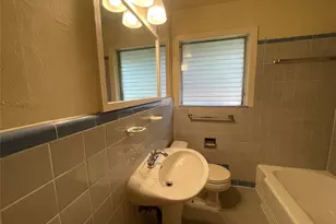 5042 Grape St, Houston, TX 77096 - Photo 17
