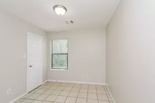 2920 La Estancia Ln, Houston, TX 77093 - Photo 13