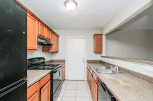 2920 La Estancia Ln, Houston, TX 77093 - Photo 7