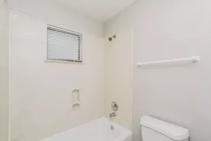 2920 La Estancia Ln, Houston, TX 77093 - Photo 17