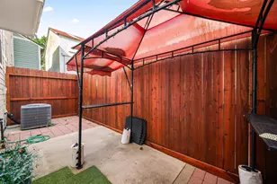 1818 Wheeler St, Houston, TX 77004 - Photo 27