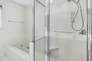 12507 Kingsride Ln, Houston, TX 77024 - Photo 31