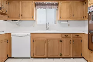 12507 Kingsride Ln, Houston, TX 77024 - Photo 11