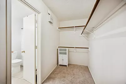 8807 Sage Place Drive, Houston, TX 77071 - Photo 11