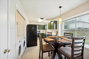 8807 Sage Pl Dr, Houston, TX 77071 - Photo 5