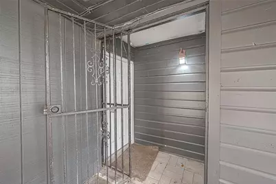6718 Madrid Street, Houston, TX 77021 - Photo 5