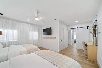 4704 Park Drive #6, Houston, TX 77023 - Photo 11
