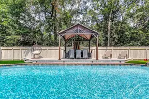 14 Dovetail Pl, The Woodlands, TX 77381 - Photo 1