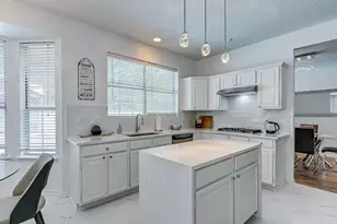 14 Dovetail Pl, The Woodlands, TX 77381 - Photo 9