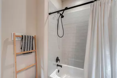 11005 Upland Forest Drive, Houston, TX 77043 - Photo 19