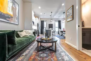 11005 Upland Forest Dr, Houston, TX 77043 - Photo 17