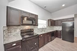 16692 E Ivanhoe St, Montgomery, TX 77316 - Photo 23