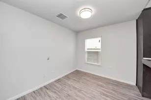 16692 E Ivanhoe St, Montgomery, TX 77316 - Photo 17