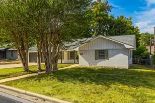 802 Spinn St, Brenham, TX 77833 - Photo 29