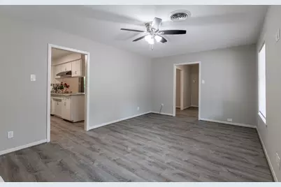802 Spinn Street, Brenham, TX 77833 - Photo 5