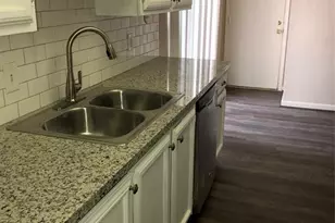 2438 Bering Dr, Houston, TX 77057 - Photo 5