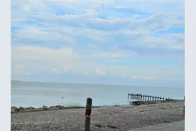 4419 W Bayshore Drive #6, Bacliff, TX 77518 - Photo 11