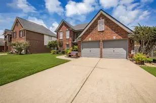 5107 Brett Dr, Pearland, TX 77584 - Photo 3