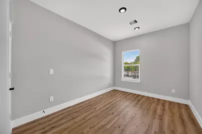 1836 Ferguson Way Street #B, Houston, TX 77088 - Photo 9