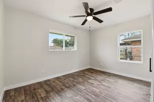 906 Creager St, Houston, TX 77034 - Photo 39