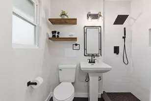 906 Creager St, Houston, TX 77034 - Photo 27