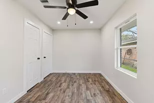 906 Creager St, Houston, TX 77034 - Photo 25