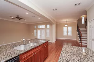 5730 Kansas St, Houston, TX 77007 - Photo 13
